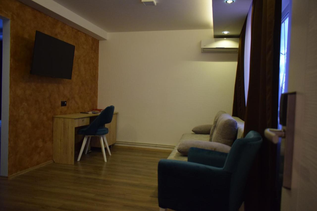 Hotel "Srbija Tis" Зайечар Екстериор снимка