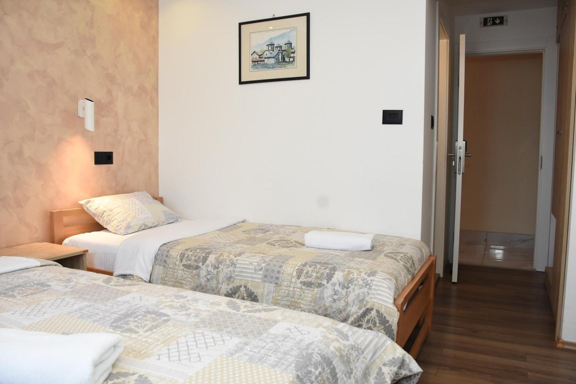 Hotel "Srbija Tis" Зайечар Екстериор снимка