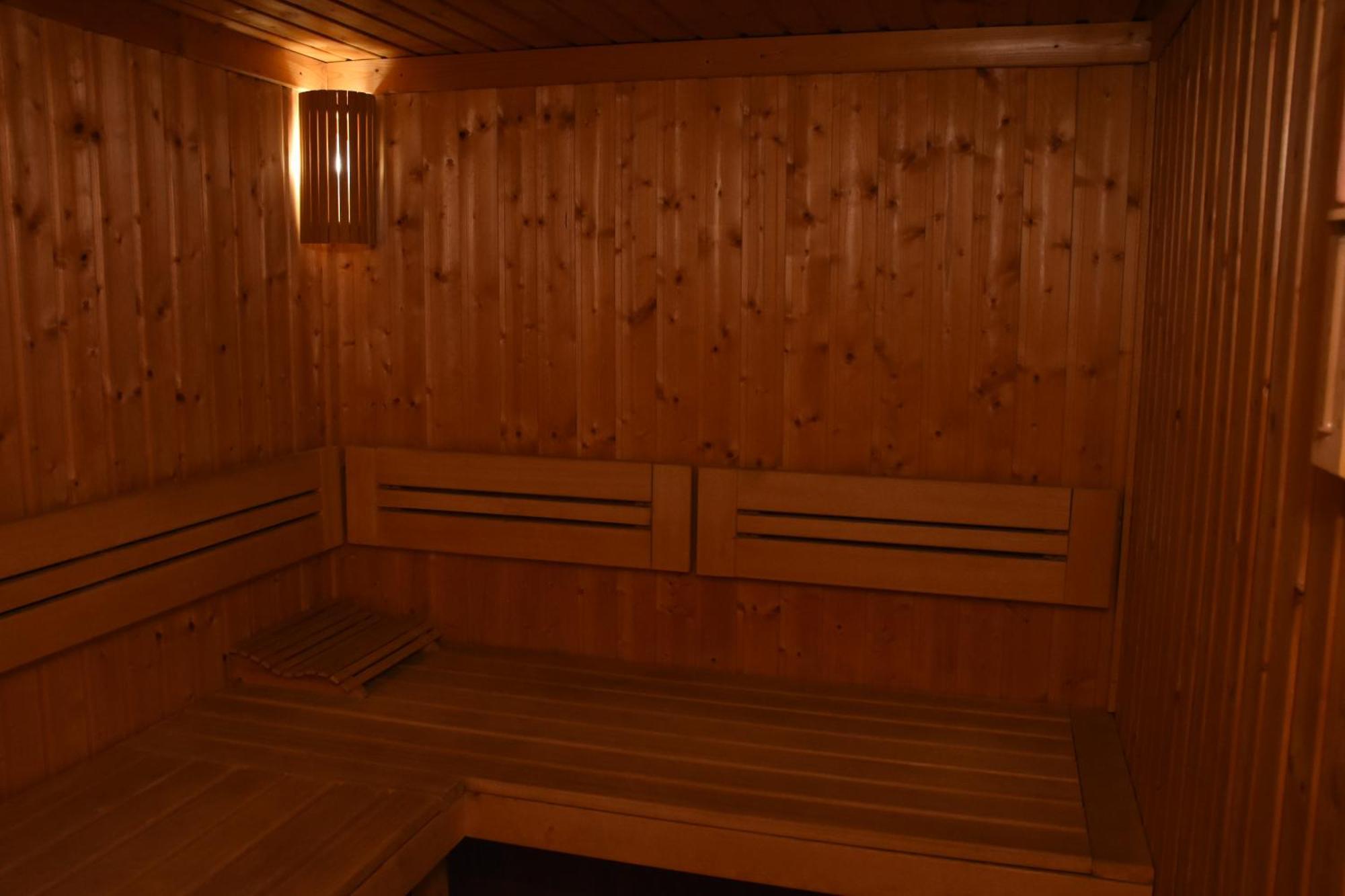 Hotel "Srbija Tis" Зайечар Екстериор снимка