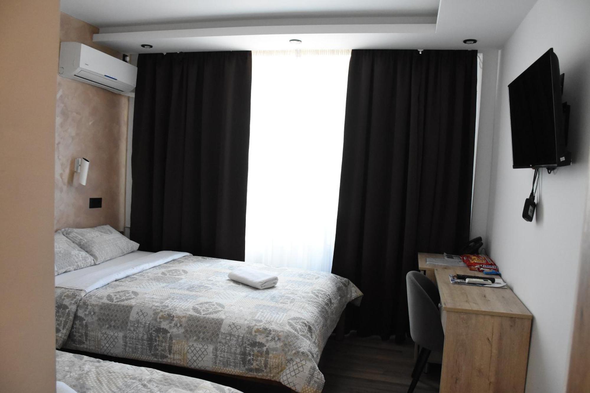 Hotel "Srbija Tis" Зайечар Екстериор снимка