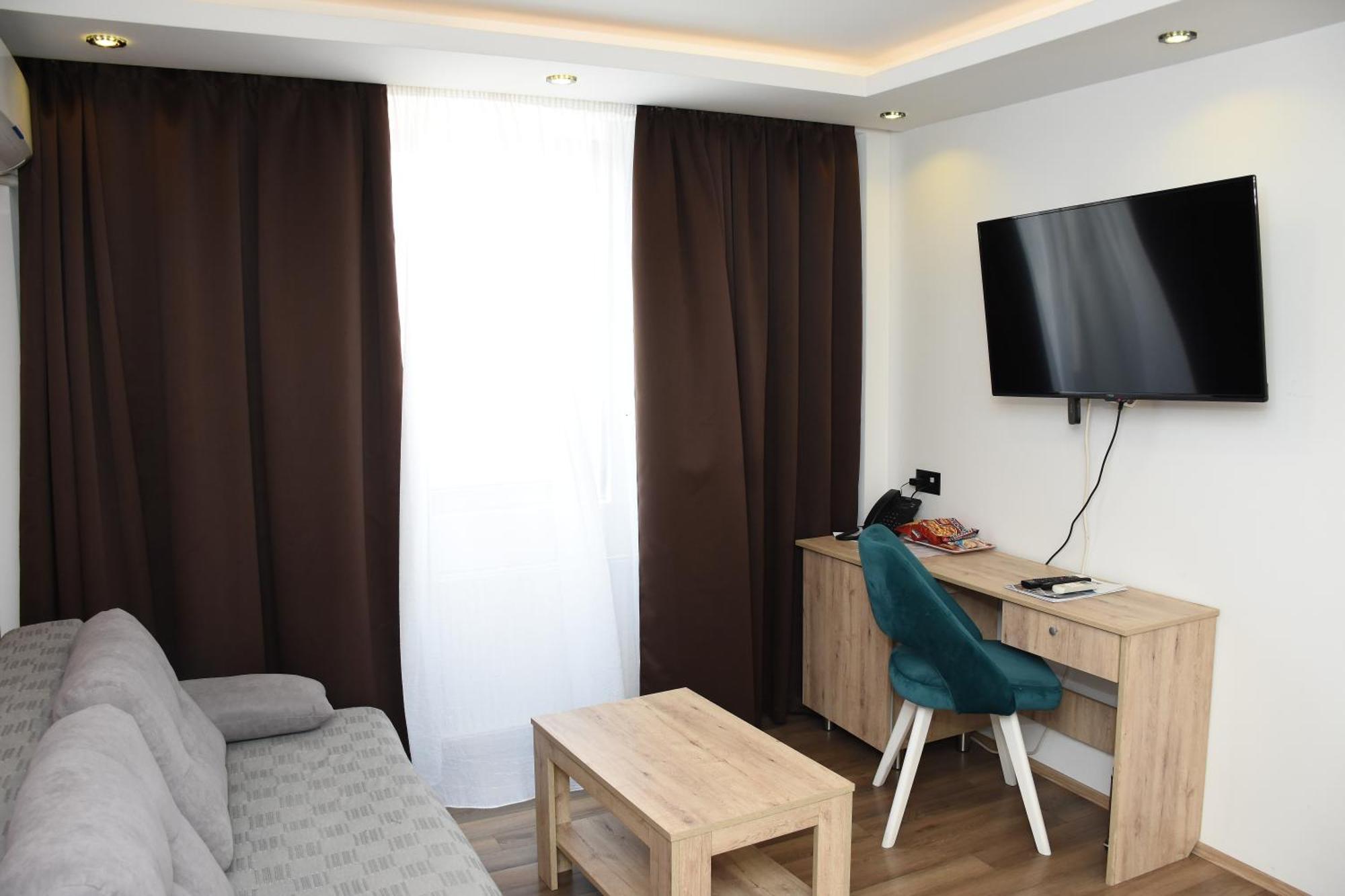 Hotel "Srbija Tis" Зайечар Екстериор снимка