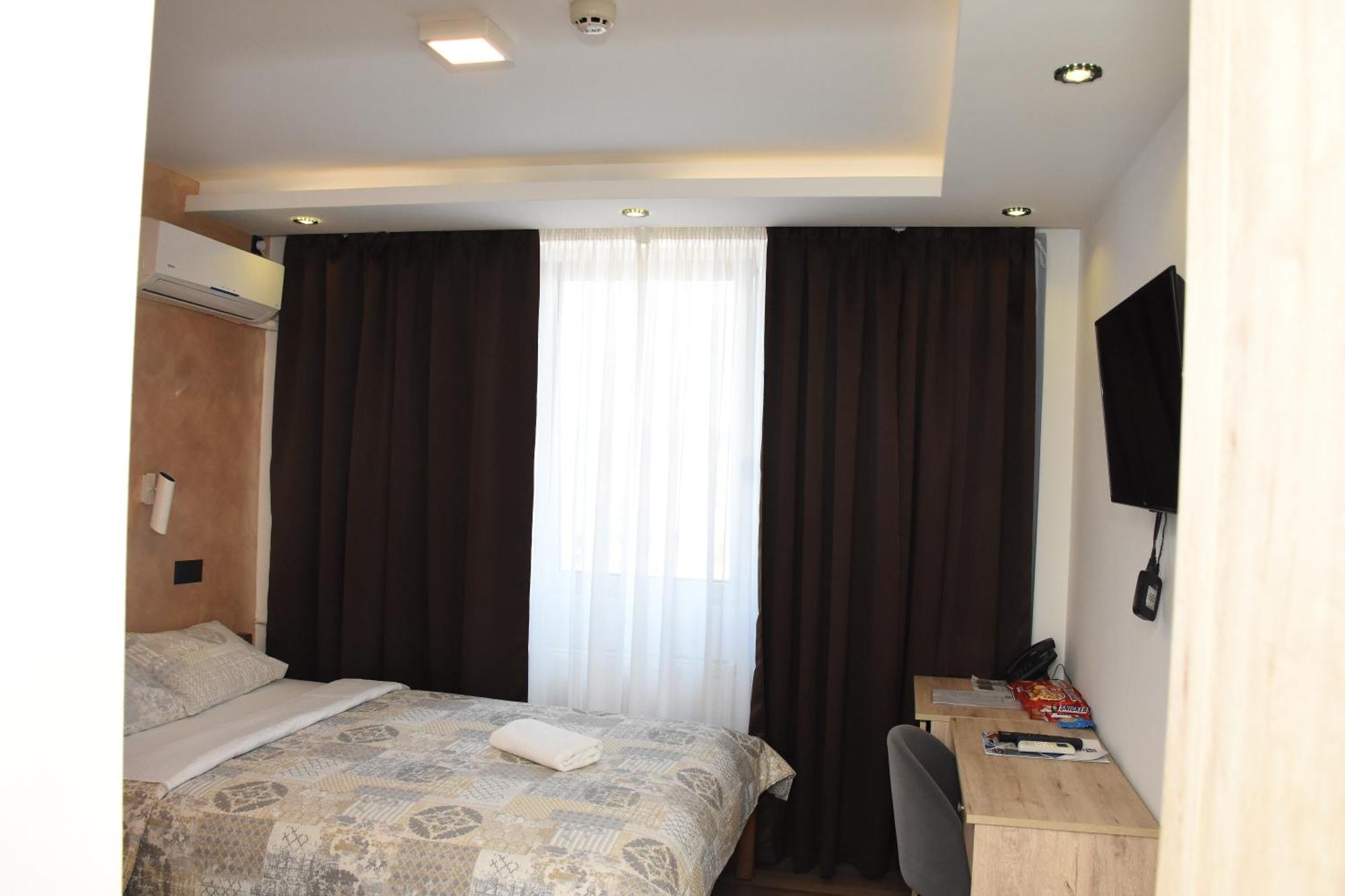 Hotel "Srbija Tis" Зайечар Екстериор снимка
