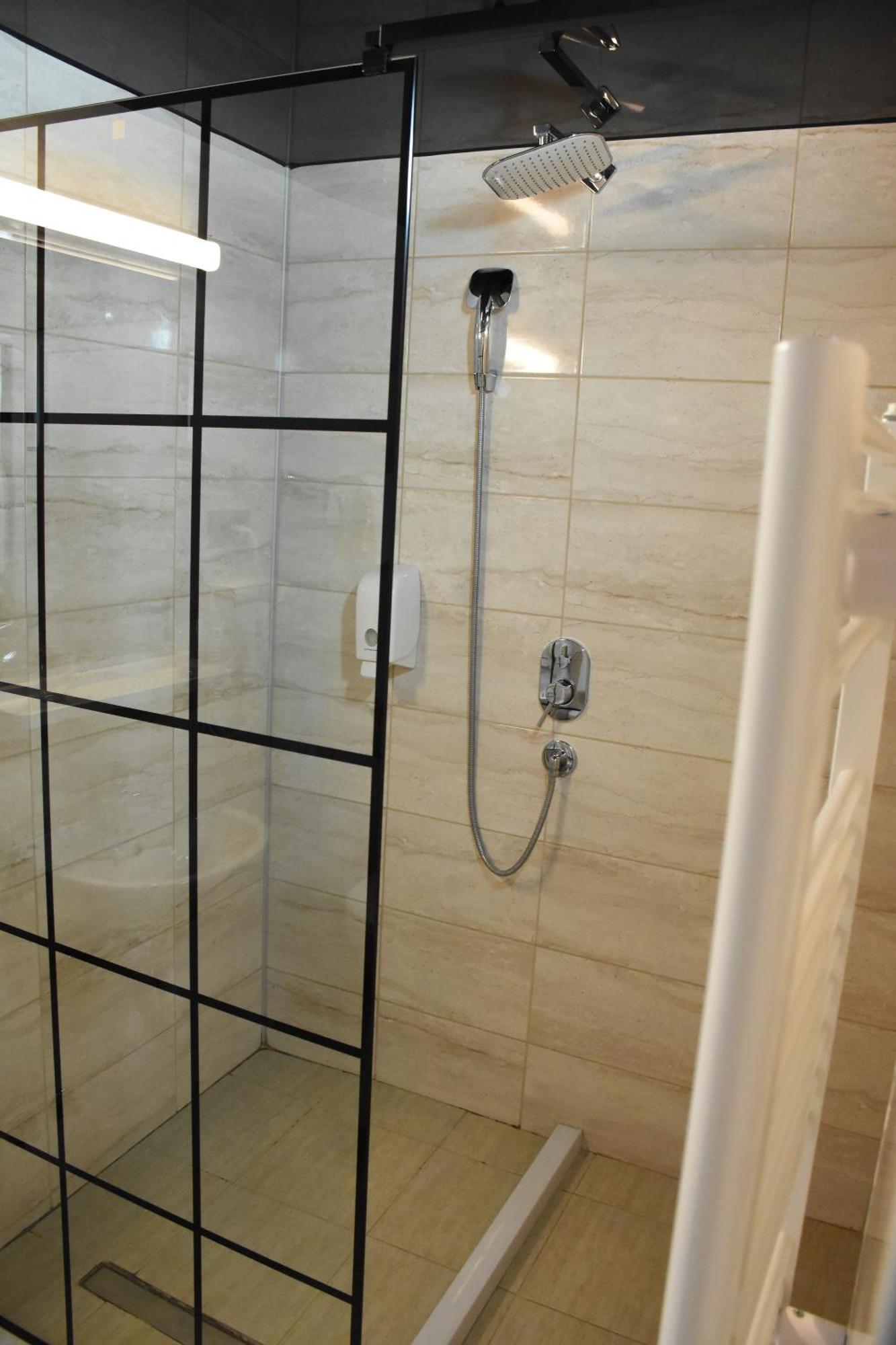 Hotel "Srbija Tis" Зайечар Екстериор снимка