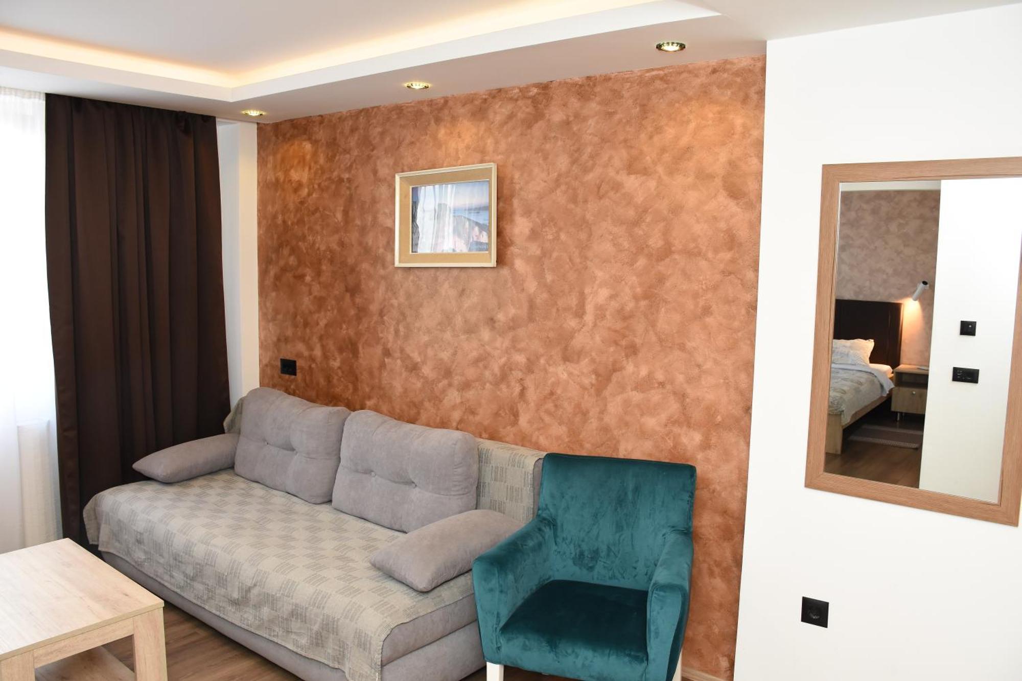 Hotel "Srbija Tis" Зайечар Екстериор снимка