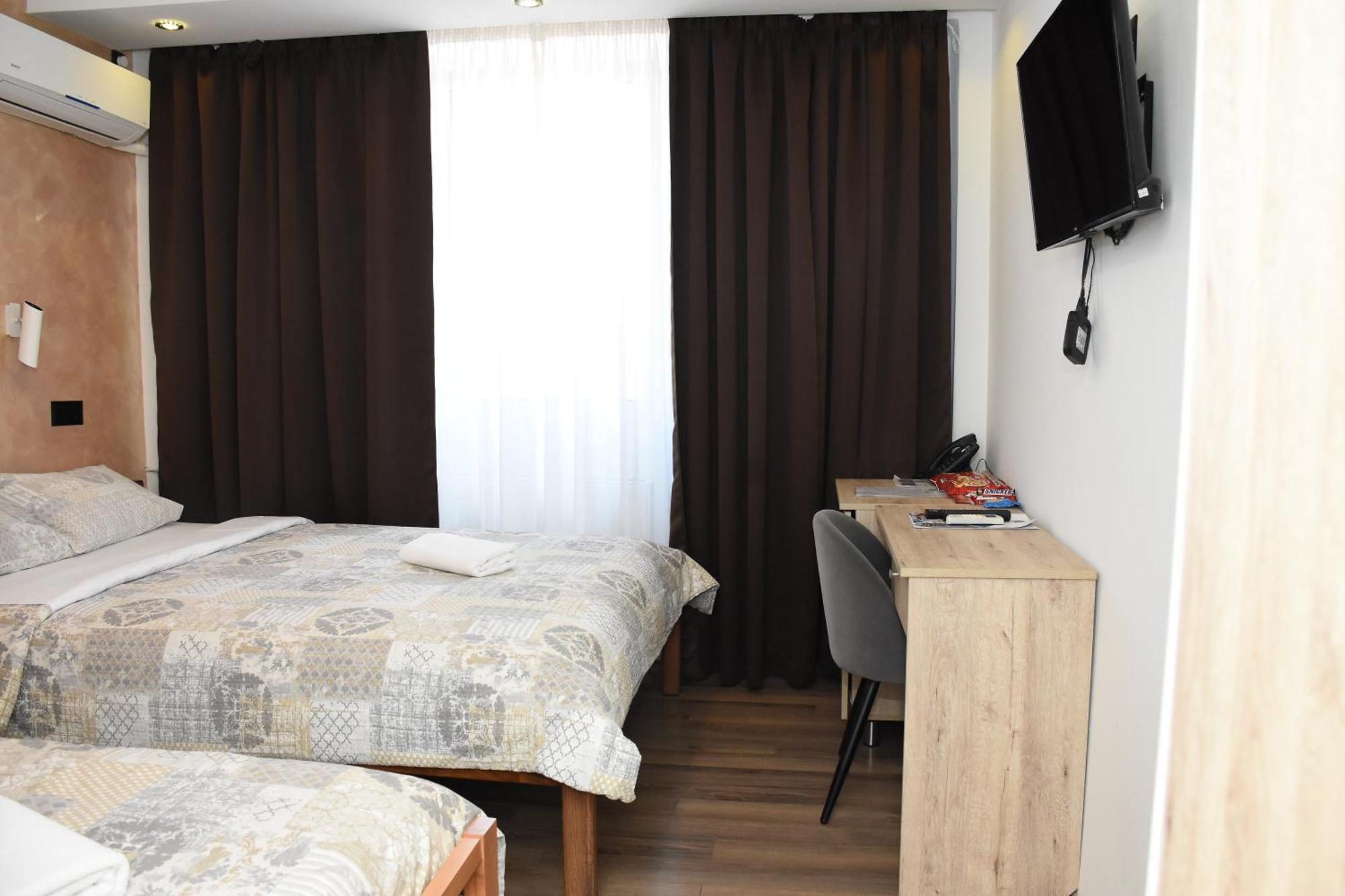 Hotel "Srbija Tis" Зайечар Екстериор снимка