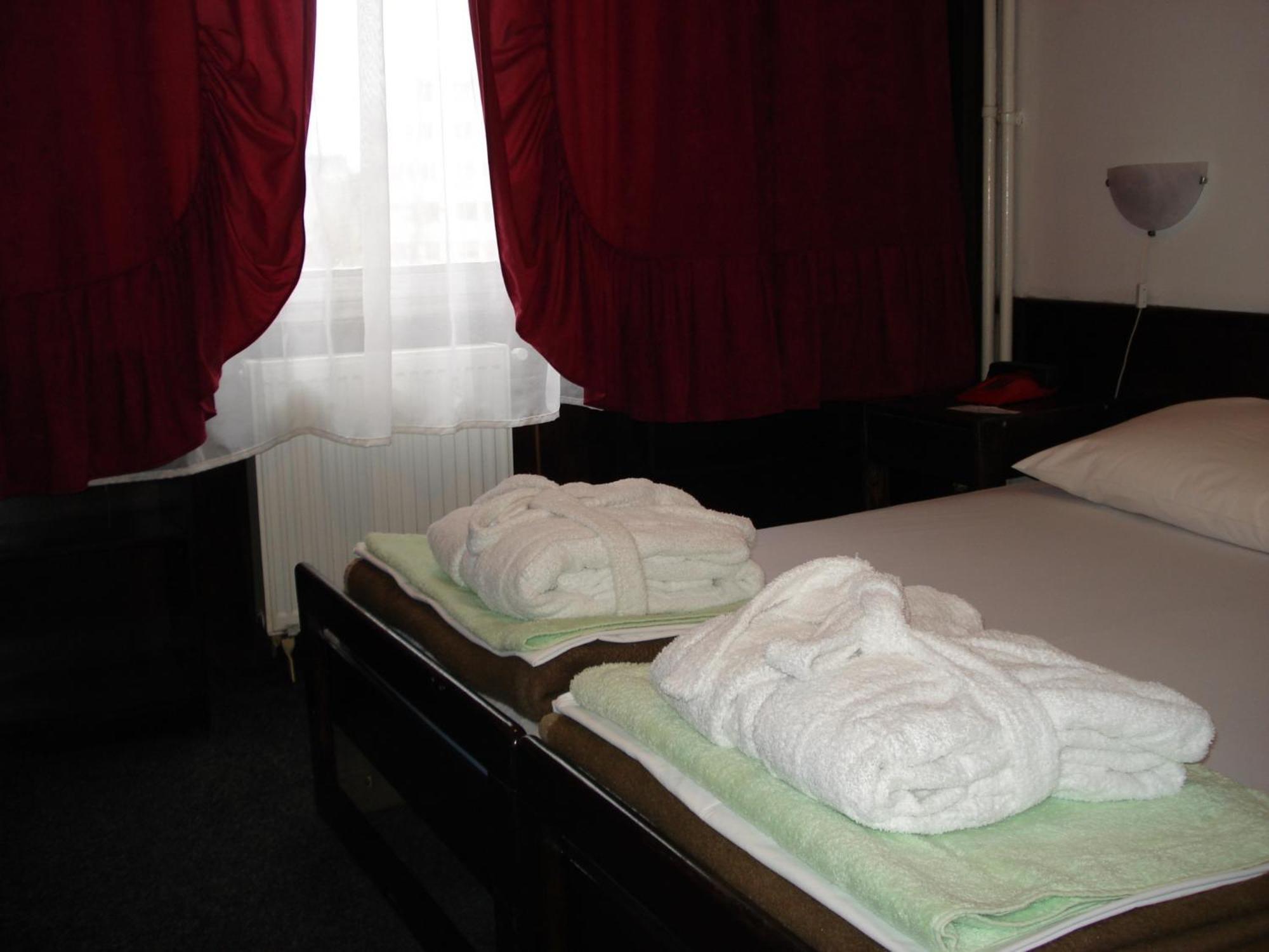 Hotel "Srbija Tis" Зайечар Екстериор снимка